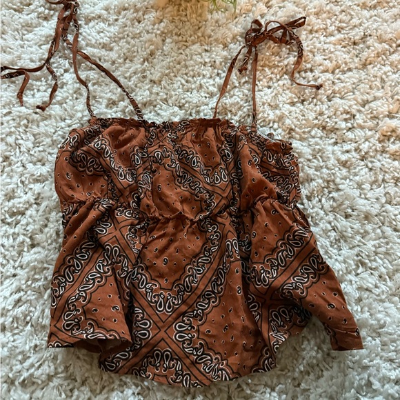 LA Hearts Pacsun Brown and tan bandana print crop top - Picture 1 of 5